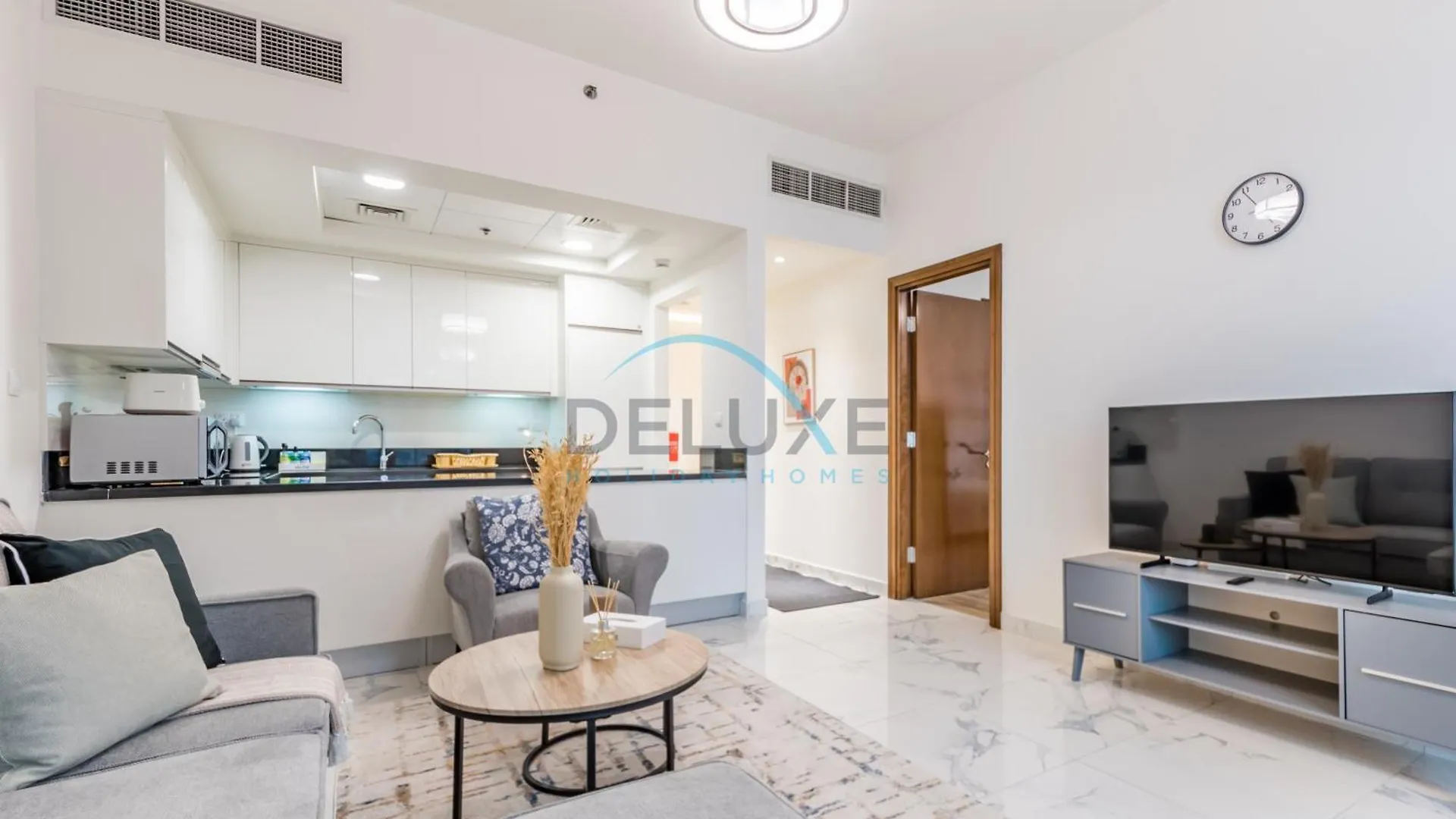 Apartment Bright 1Br In Noura Tower, Al Habtoor City, Business Bay By Deluxe Holiday Homes Dubai